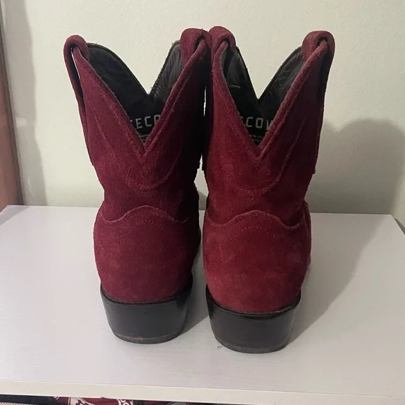 Tecovas Maroon Suede Boots - Picture 5 of 10